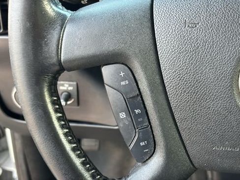 Used 2020 Chevrolet Express 3500 Extended w/ Power Convenience Package RWD image 15
