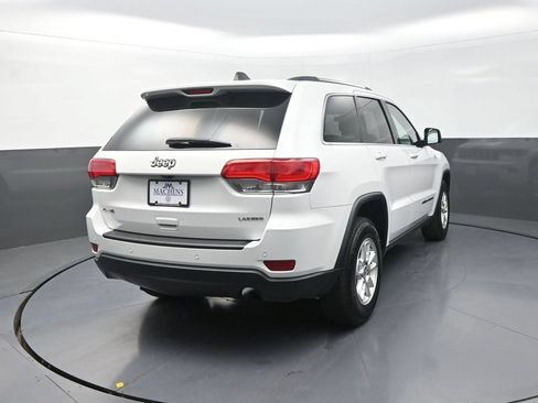 Used 2019 Jeep Grand Cherokee Laredo AWD/4WD image 10