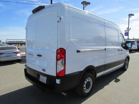 Used 2023 Ford Transit 150 Medium Roof RWD image 4