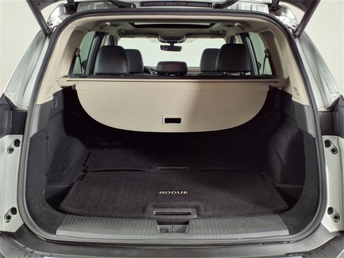 Used 2023 Nissan Rogue Platinum w/ Platinum Premium Package image 14