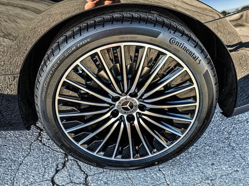 New 2026 Mercedes-Benz CLE 300 4MATIC Cabriolet image 9