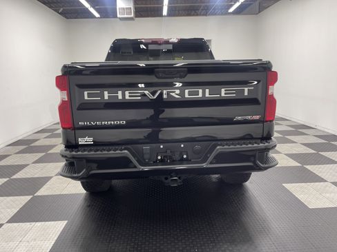 Used 2023 Chevrolet Silverado 1500 ZR2 w/ Technology Package image 3