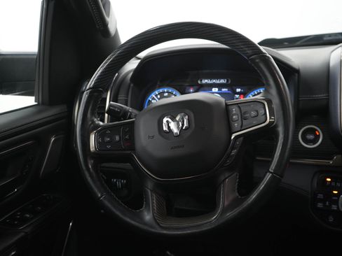 Used 2020 RAM 1500 Limited w/ Black Appearance Package AWD/4WD image 18