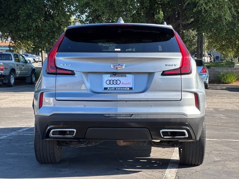 Used 2024 Cadillac XT4 Premium Luxury AWD/4WD image 5