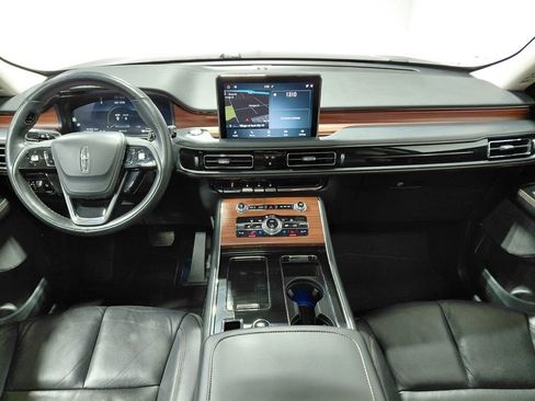 Used 2024 Lincoln Aviator Reserve image 2