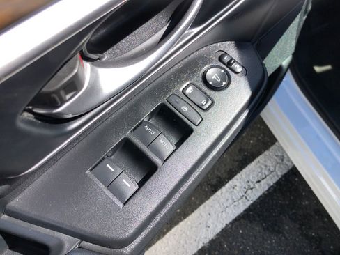 Certified 2022 Honda CR-V EX-L image 12