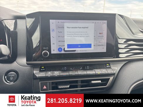 Certified 2025 Toyota Camry SE image 23