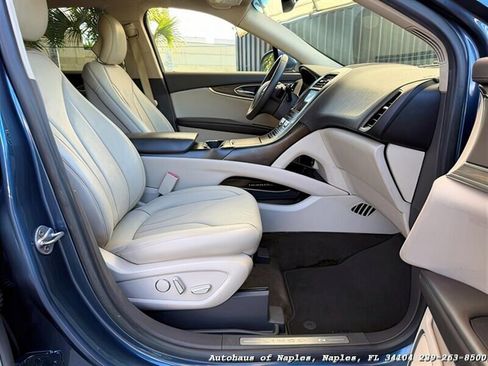 Used 2018 Lincoln MKX Reserve image 30