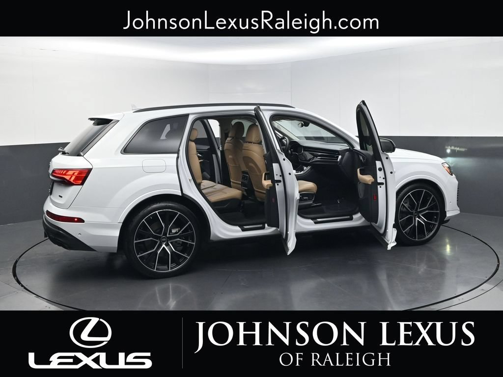 Used 2025 Audi Q7 3.0T Prestige w/ Prestige Package AWD/4WD image 27