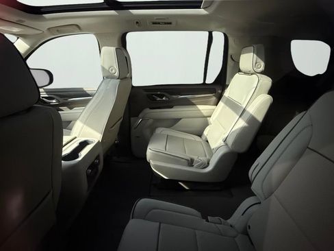 Used 2023 GMC Yukon XL Denali image 24