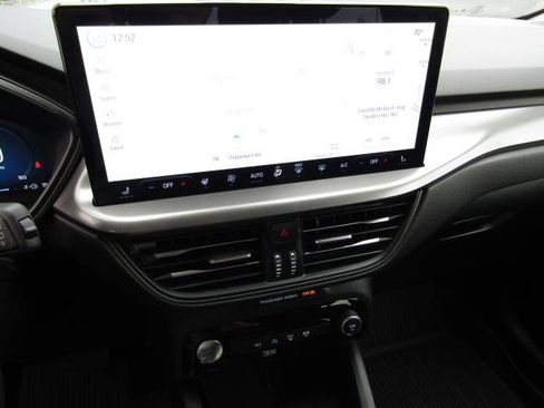 Used 2023 Ford Escape Active w/ Tech Pack #2 image 16