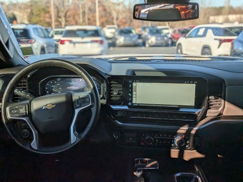 Certified 2022 Chevrolet Silverado 1500 LTZ image 19