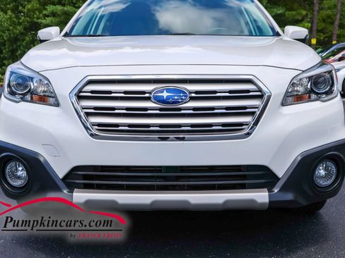 Used 2017 Subaru Outback 2.5i Limited AWD/4WD image 8