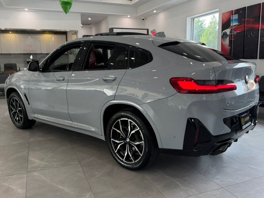 Used 2023 BMW X4 xDrive30i w/ M Sport Package AWD/4WD image 6