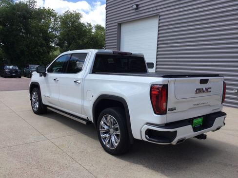 Used 2022 GMC Sierra 1500 Denali w/ Denali Reserve Package AWD/4WD image 7