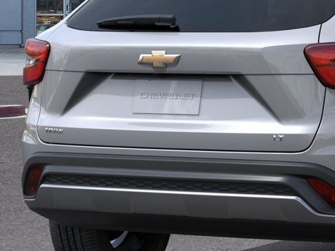 New 2026 Chevrolet Trax LT FWD image 15