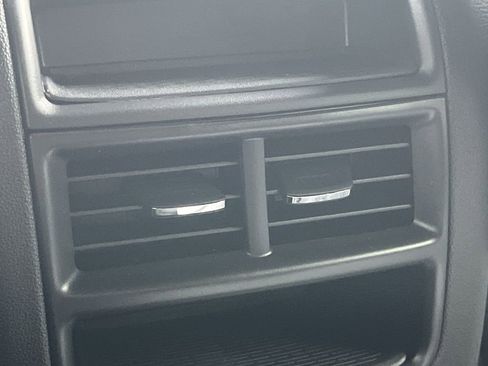 New 2026 Cadillac XT5 Luxury w/ LPO, ONYX Package image 13