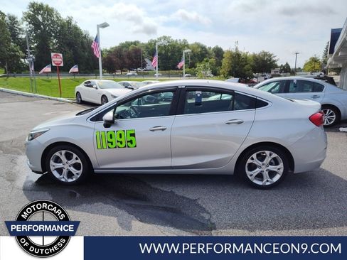 Used 2017 Chevrolet Cruze Premier FWD image 6