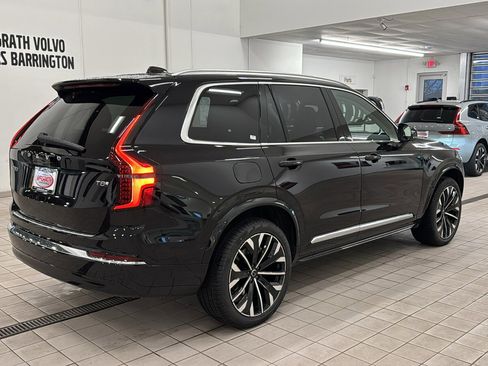 New 2026 Volvo XC90 T8 Plus w/ Protection Package Premier image 5