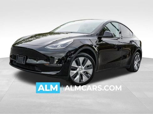 Used 2024 Tesla Model Y Long Range image 1