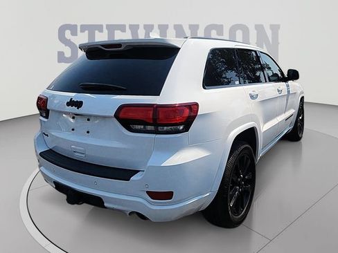 Used 2021 Jeep Grand Cherokee Laredo X AWD/4WD image 5
