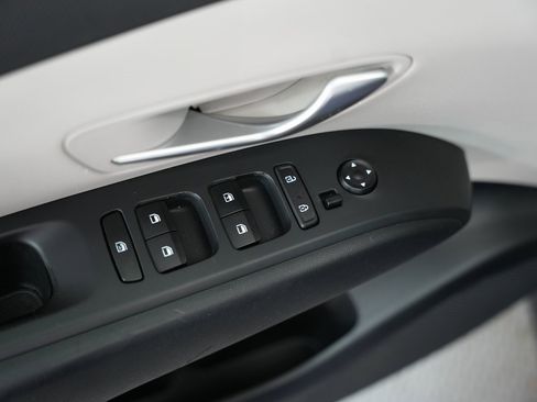 Used 2022 Hyundai Tucson SE image 43