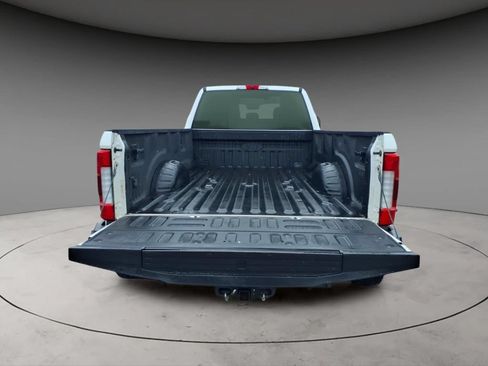Used 2017 Ford F450 Platinum w/ Platinum Ultimate Package AWD/4WD image 8