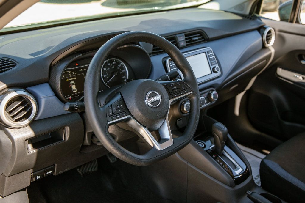 Used 2025 Nissan Versa SV w/ Trunk Package FWD image 10