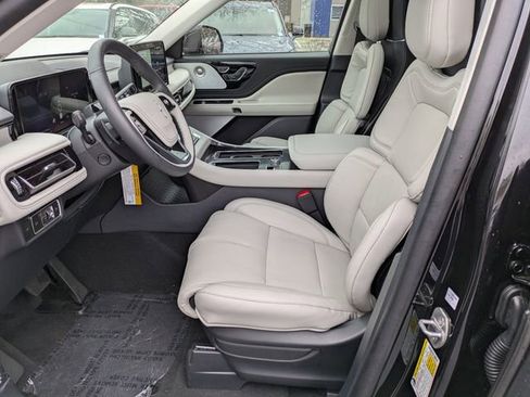 New 2025 Lincoln Aviator Reserve w/ Equipment Group 201A image 18