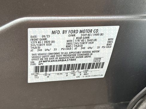 Used 2024 Ford Edge Titanium image 36