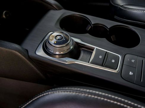 Used 2021 Ford Escape SEL image 23