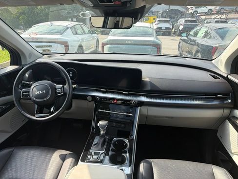 Used 2024 Kia Carnival SX Prestige FWD image 9