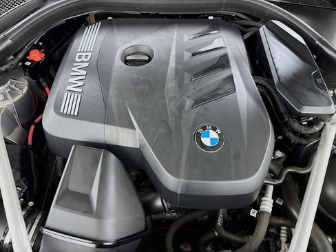 Used 2024 BMW 530i w/ Premium Package RWD image 70