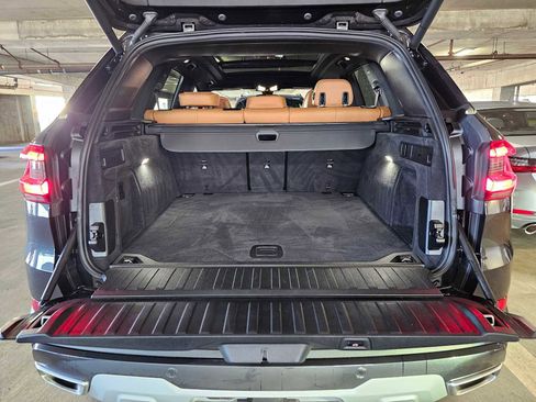 Used 2023 BMW X5 xDrive40i w/ Luxury Seating Package image 34