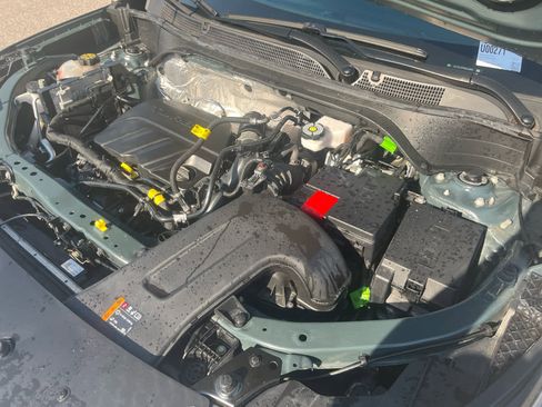 Used 2025 Chevrolet Trax LS image 8