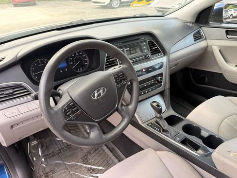 Used 2017 Hyundai Sonata SE FWD image 9