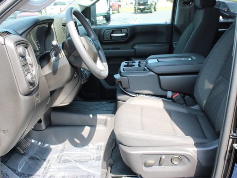 Used 2026 Chevrolet Silverado 2500 Custom w/ Custom Value Package AWD/4WD image 11
