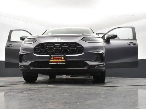 Used 2025 Honda HR-V LX image 11