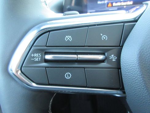 New 2026 Chevrolet Traverse LT w/ Sun and Wheel Package FWD image 24