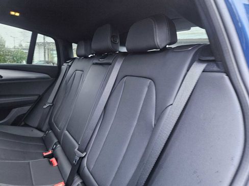 Used 2025 BMW X4 xDrive30i w/ Premium Package image 21