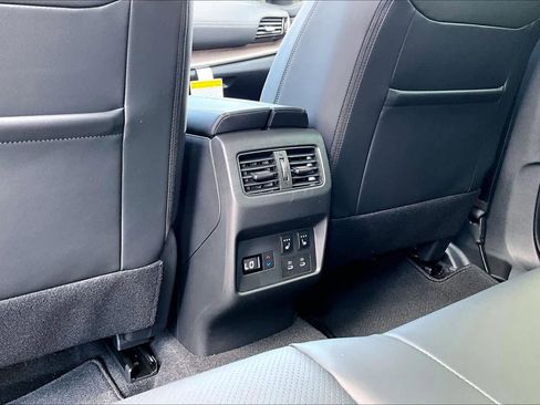 New 2026 Nissan Rogue Platinum image 20