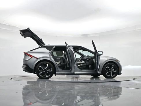 Used 2023 Kia EV6 GT-Line w/ GT-Line White Seat Package image 54