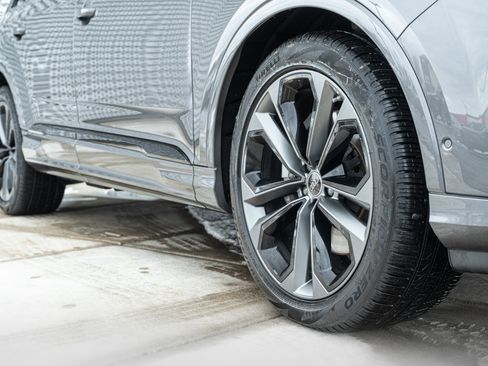 Used 2025 Audi Q7 3.0T Premium Plus w/ Premium Plus Package image 36