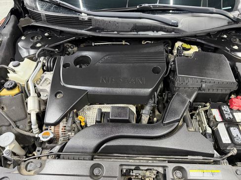 Used 2017 Nissan Altima 2.5 S FWD image 17