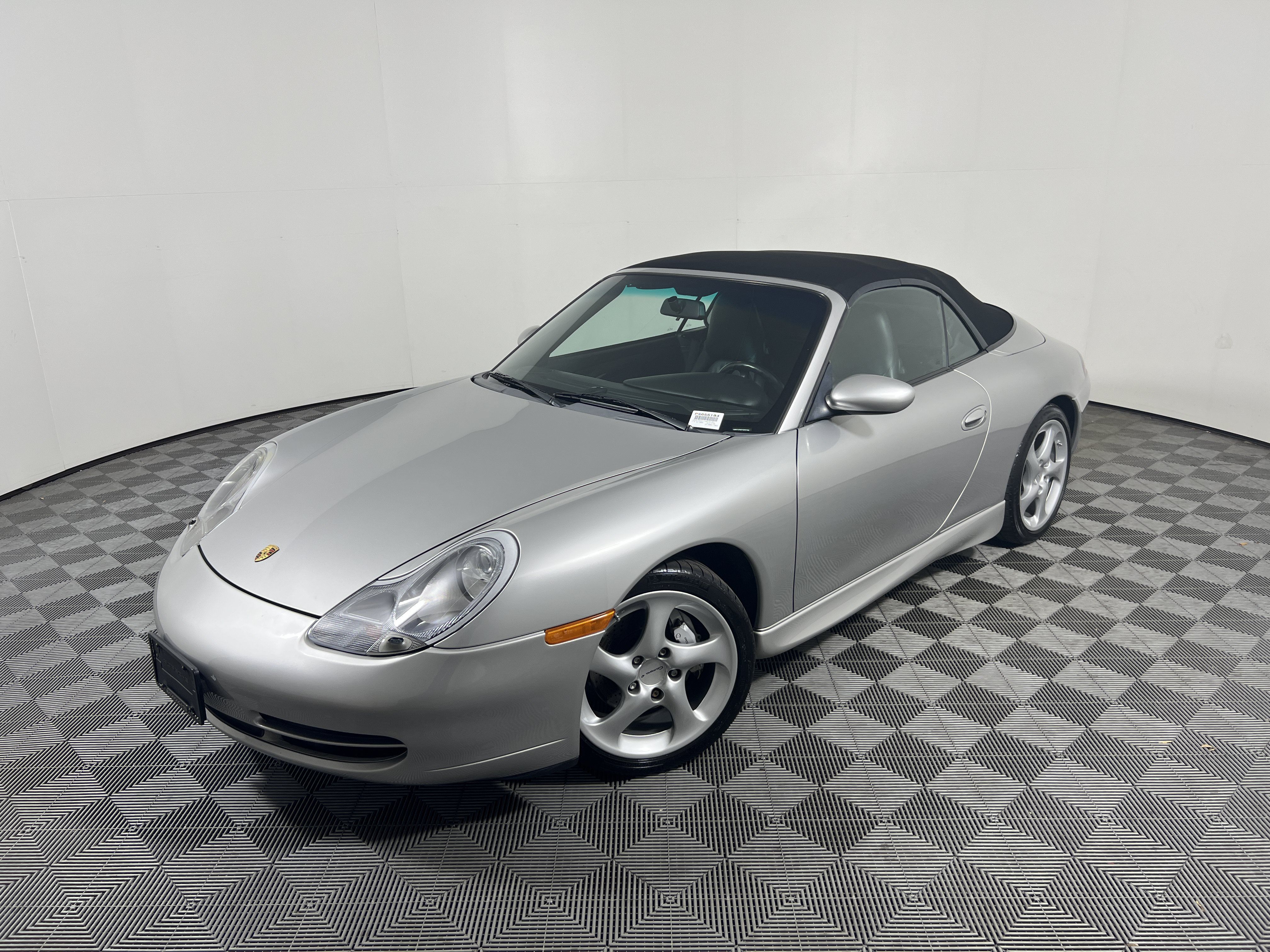 Used 2001 Porsche 911 Cabriolet image 1