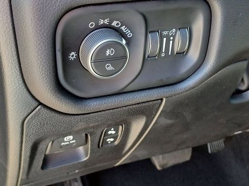 New 2026 RAM 1500 Big Horn AWD/4WD image 11