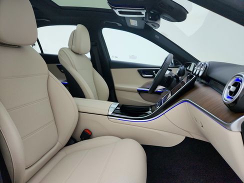 New 2025 Mercedes-Benz C 300 Sedan image 16
