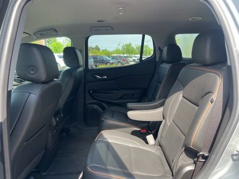 Used 2023 GMC Acadia AT4 w/ Technology Package AWD/4WD image 18
