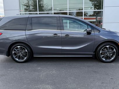 Used 2024 Honda Odyssey Elite