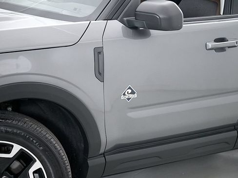 Used 2024 Ford Bronco Sport Outer Banks w/ Tech Package AWD/4WD image 4